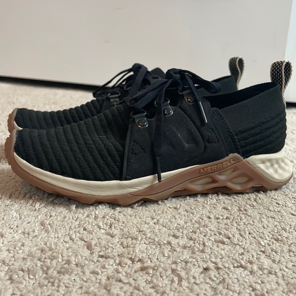 Merrell Shoes - Brand new Black Merrell sneakers